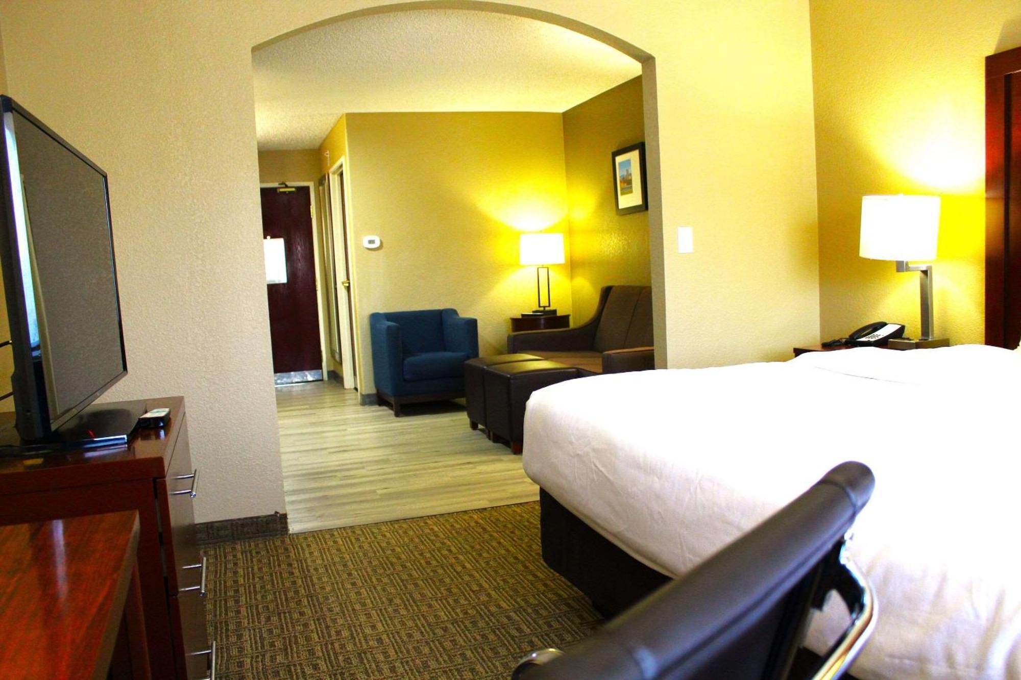 Comfort Suites Lakewood - Denver Bagian luar foto