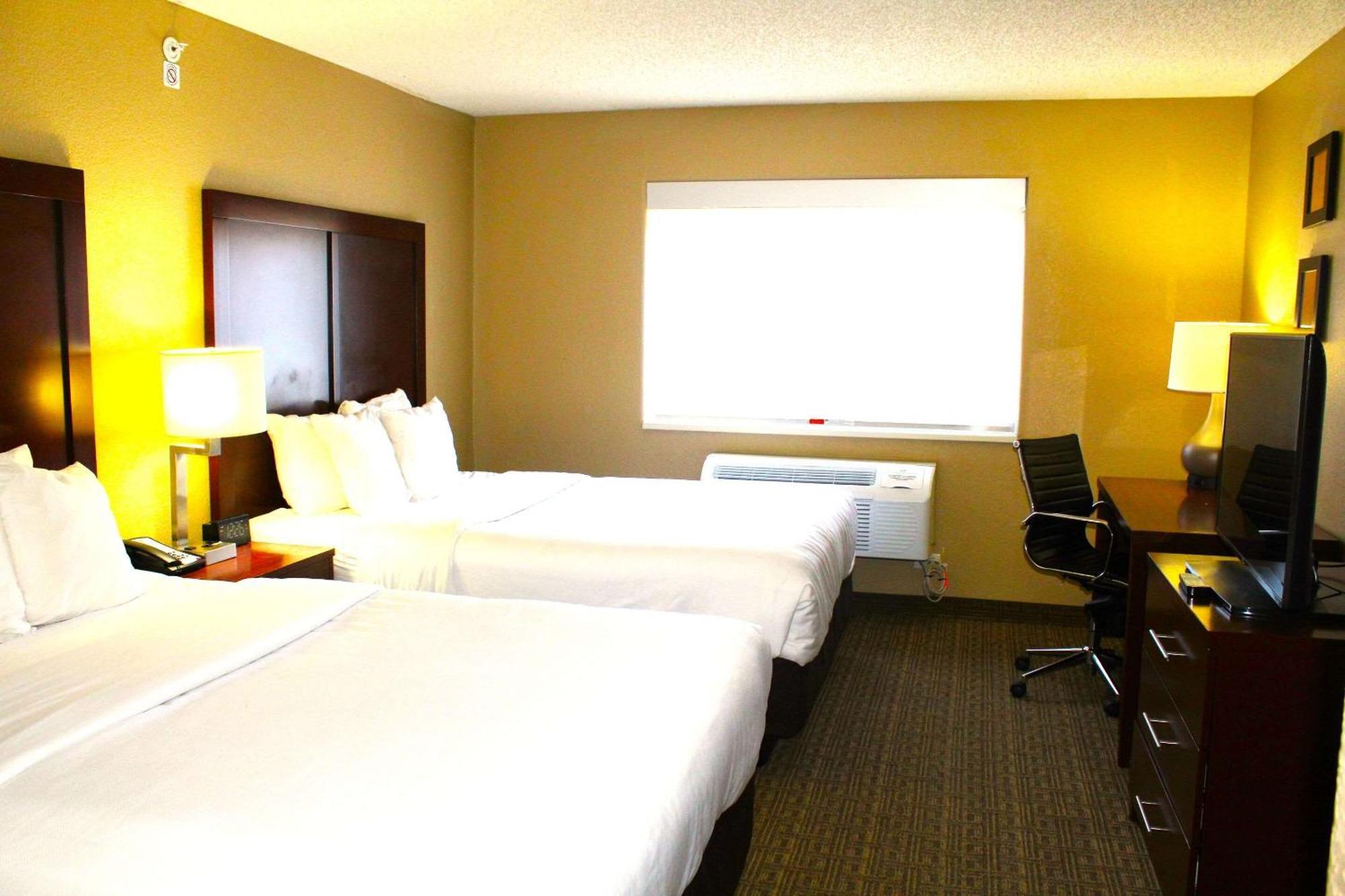 Comfort Suites Lakewood - Denver Bagian luar foto