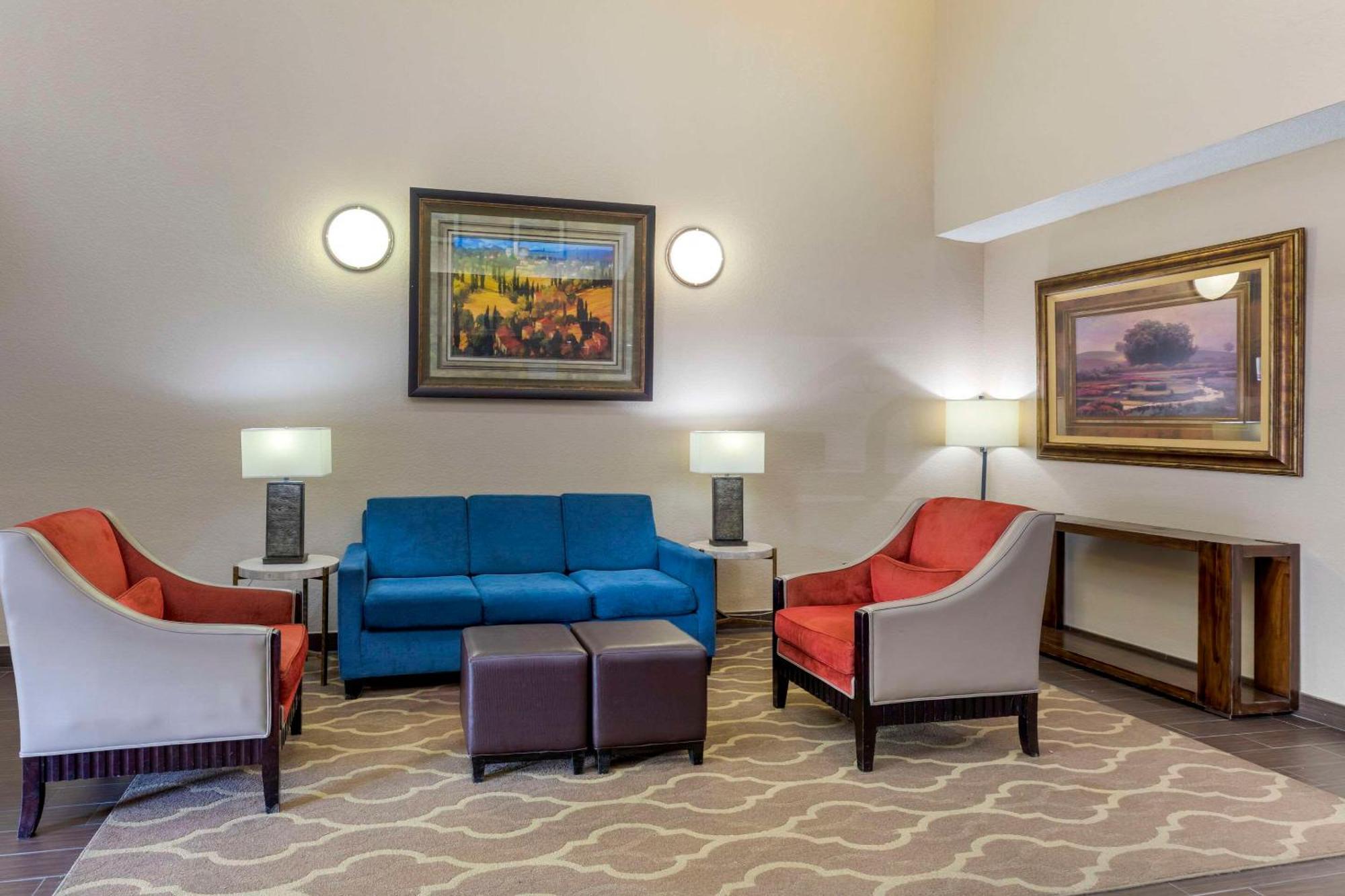 Comfort Suites Lakewood - Denver Bagian luar foto
